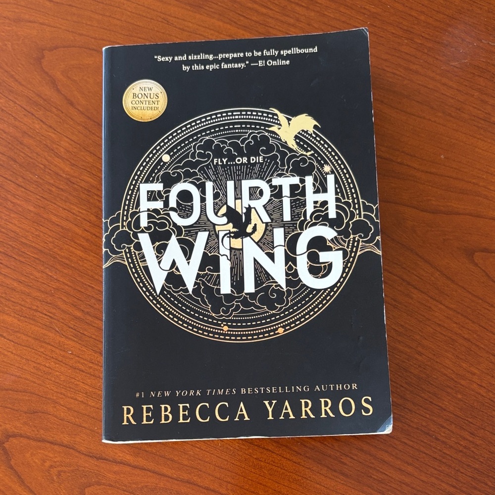 Fourth Wing Book by Rebecca Yarros